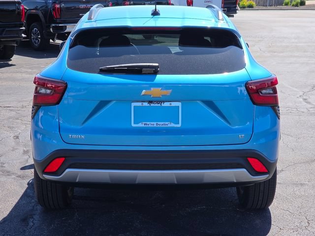 New 2026 Chevrolet Trax LT w/ Driver Confidence Package FWD image 20