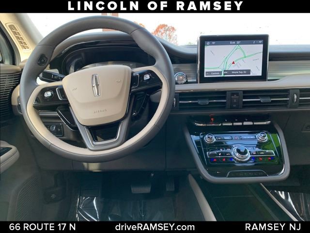 Used 2022 Lincoln Corsair AWD w/ Equipment Group 101A image 24