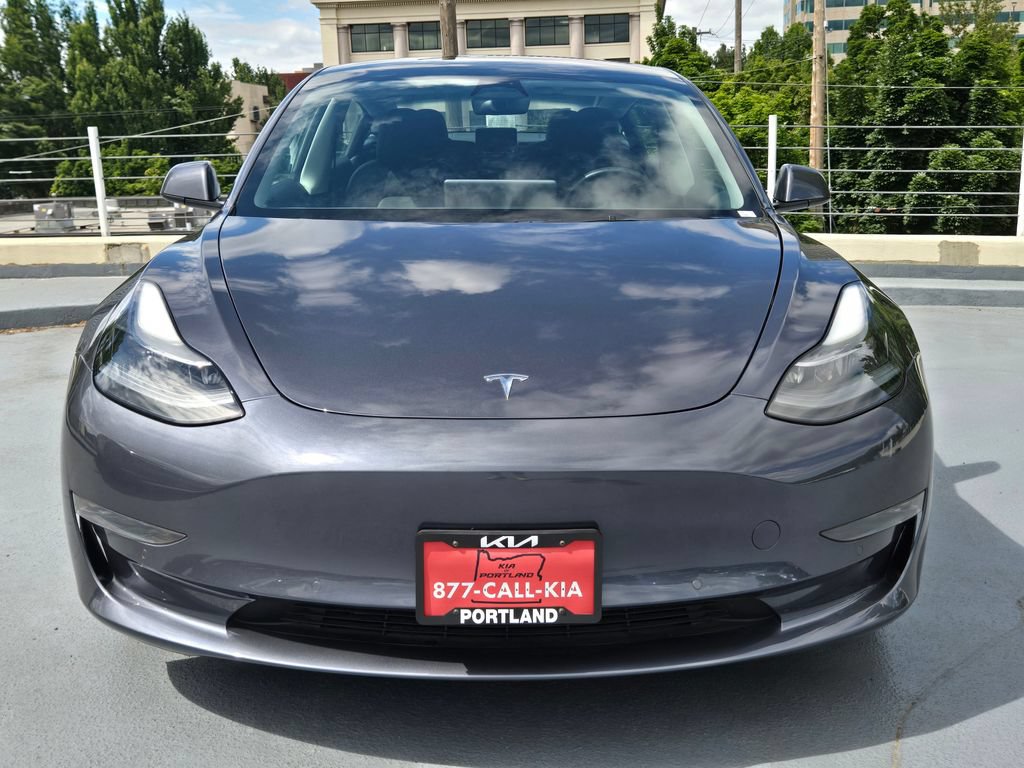 Used 2022 Tesla Model 3 Long Range AWD/4WD image 9