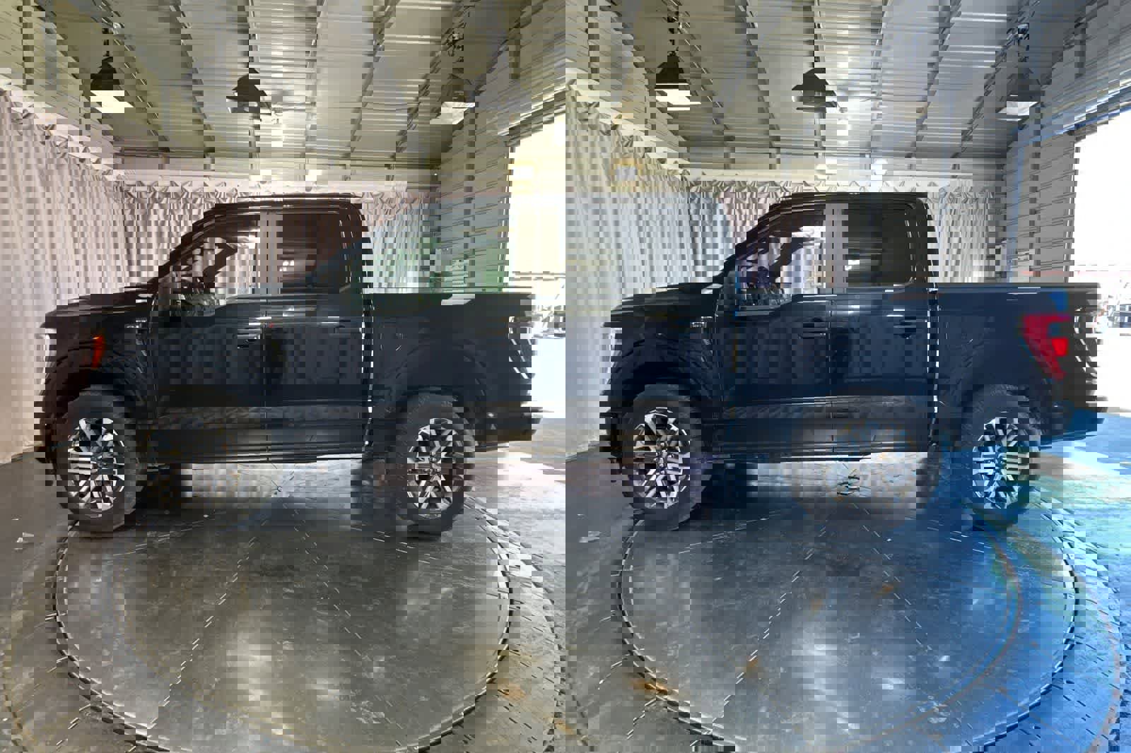 Used 2022 Ford F150 XL w/ STX Appearance Package image 6