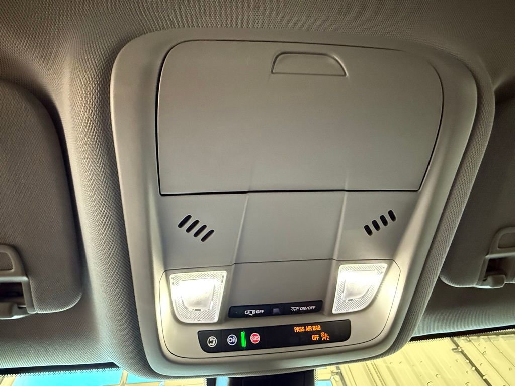 Used 2025 Chevrolet Blazer LT image 30