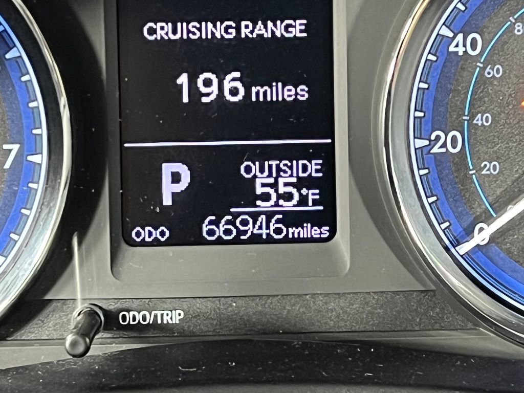 Used 2019 Toyota Corolla LE image 34