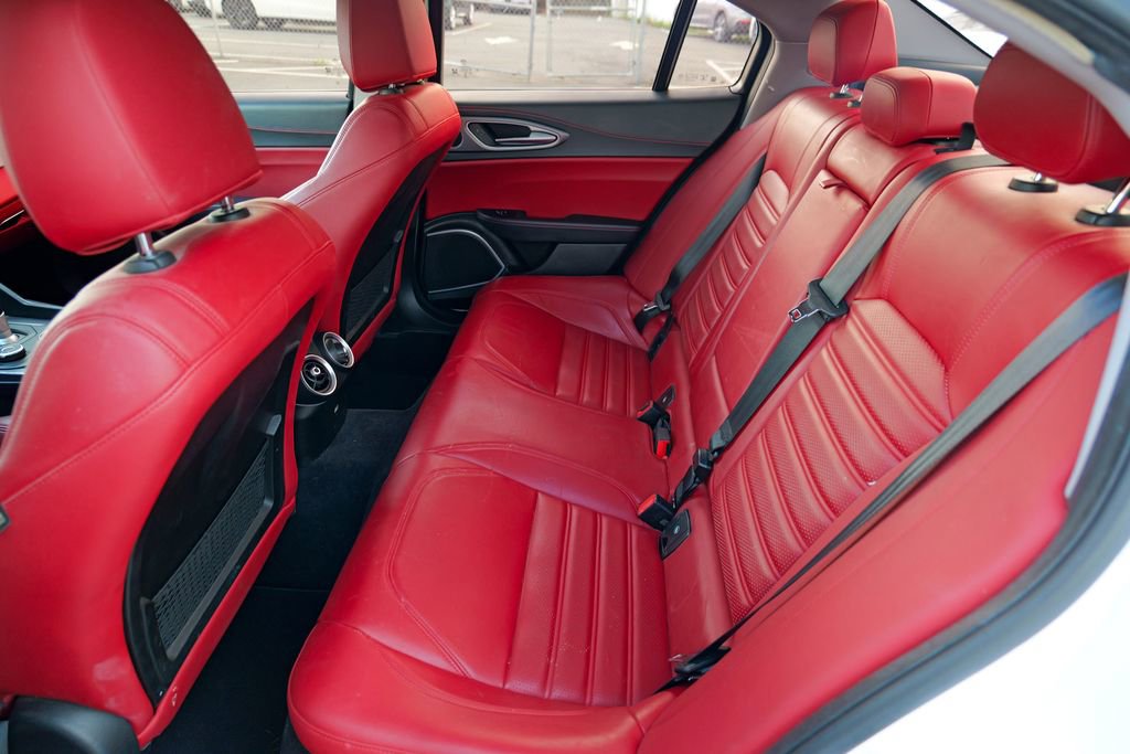 Used 2017 Alfa Romeo Giulia Ti w/ TI 19" Sport Package AWD/4WD image 28