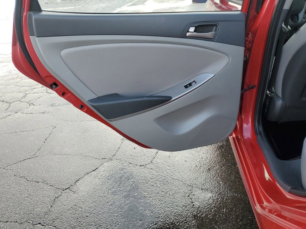 Used 2016 Hyundai Accent SE image 22