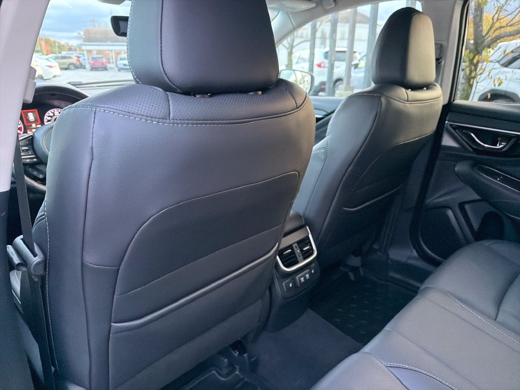 Used 2022 Subaru Outback Limited AWD/4WD image 22