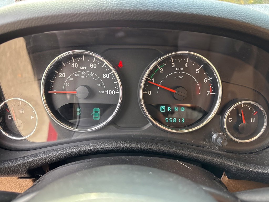 Used 2013 Jeep Wrangler Unlimited Sahara w/ Connectivity Group image 13