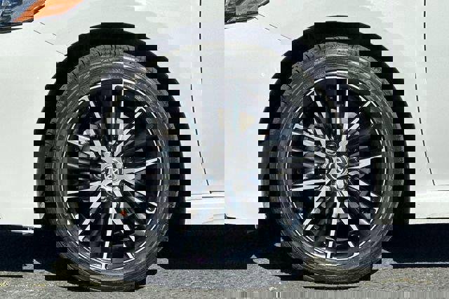 Used 2024 Toyota Camry SE image 27