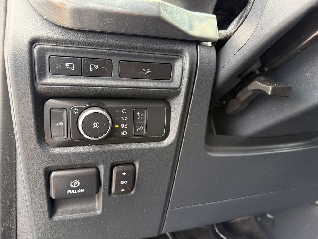 Used 2022 Ford F150 Lariat w/ Trailer Tow Package AWD/4WD image 23
