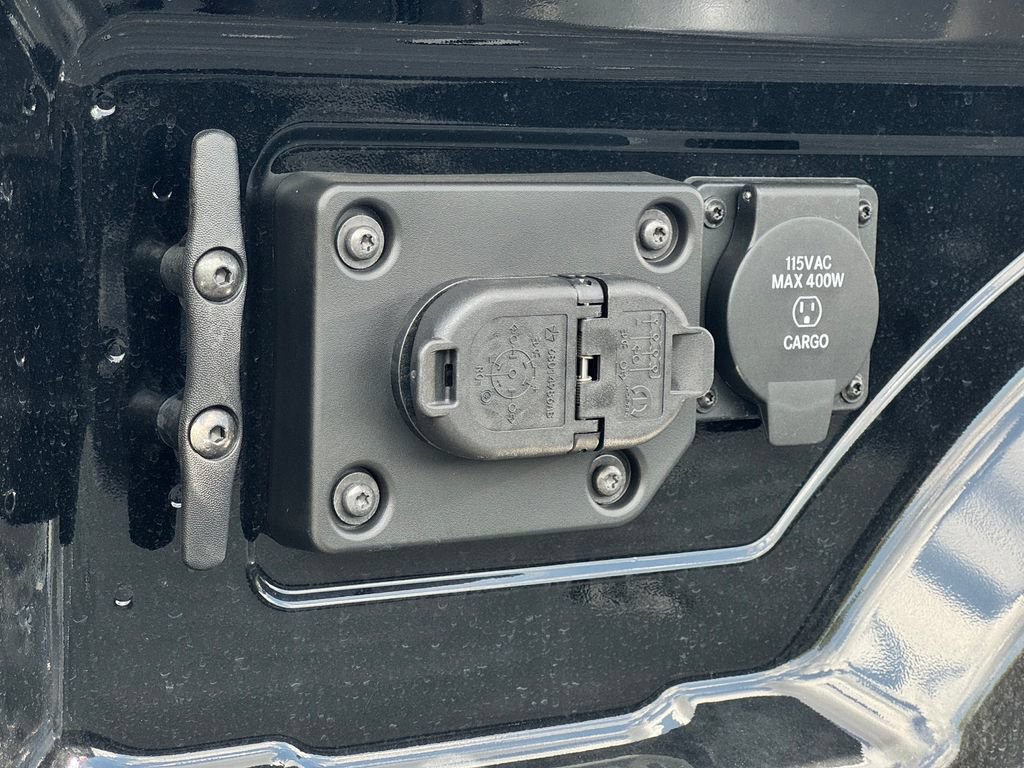 New 2026 RAM 3500 Tradesman AWD/4WD image 10