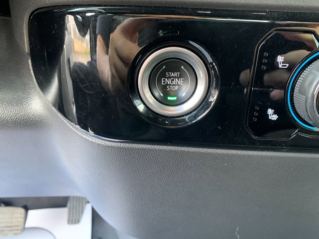 Used 2023 Chevrolet Silverado 1500 LT AWD/4WD image 25