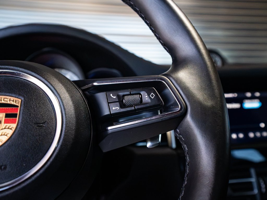 Certified 2023 Porsche Macan S AWD/4WD image 16