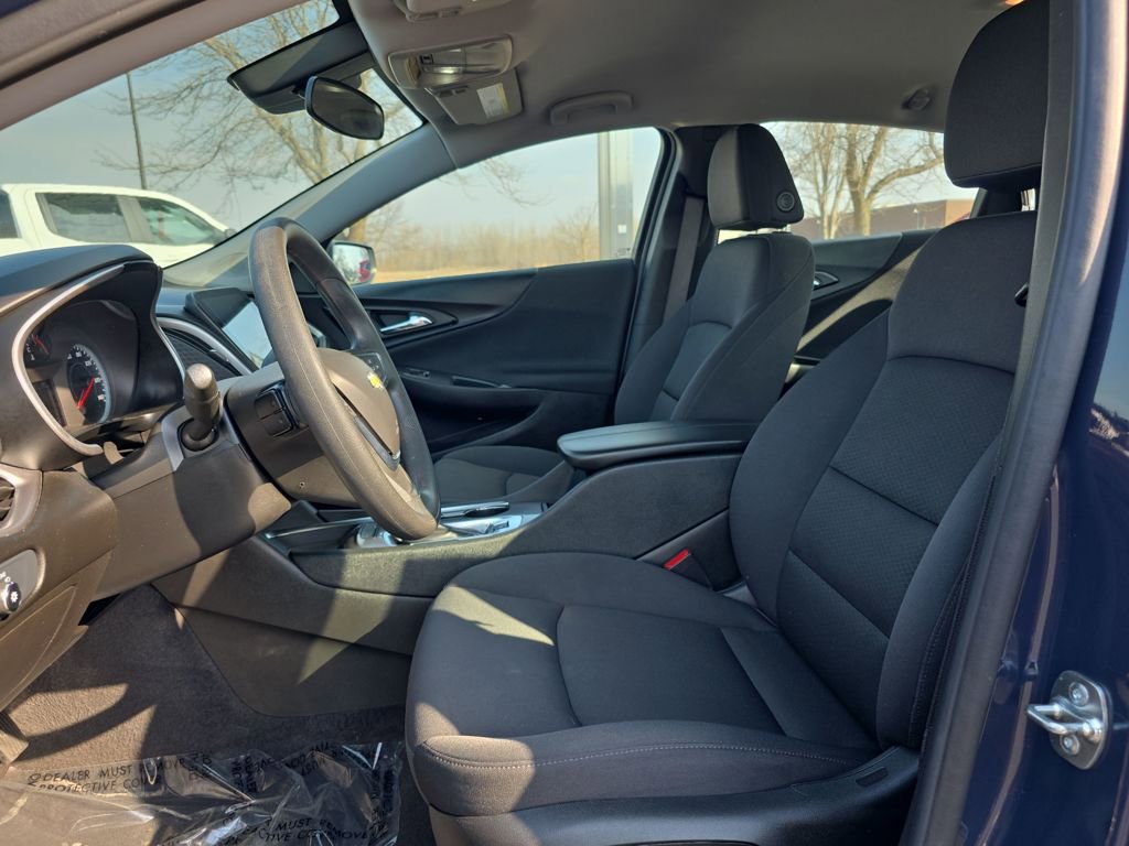 Certified 2025 Chevrolet Malibu LT image 11