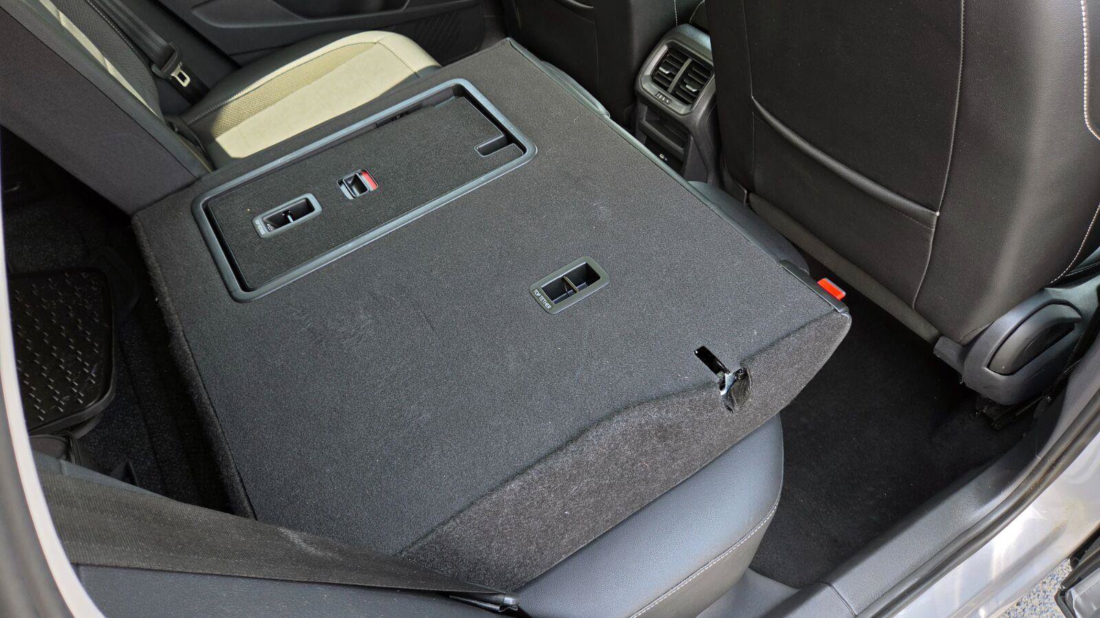 Certified 2023 Volkswagen Taos SE w/ Panoramic Sunroof Package FWD image 60