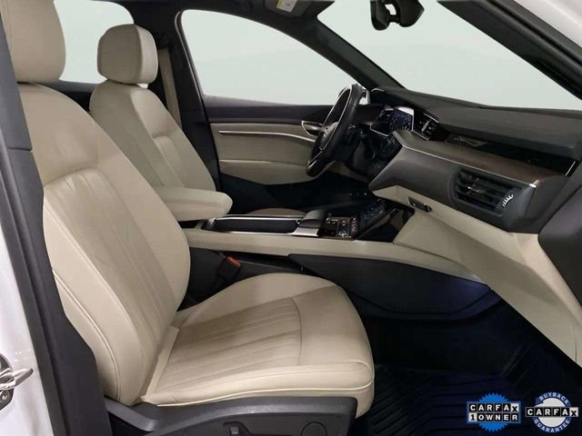 Used 2024 Audi Q8 e-tron Premium AWD/4WD image 36