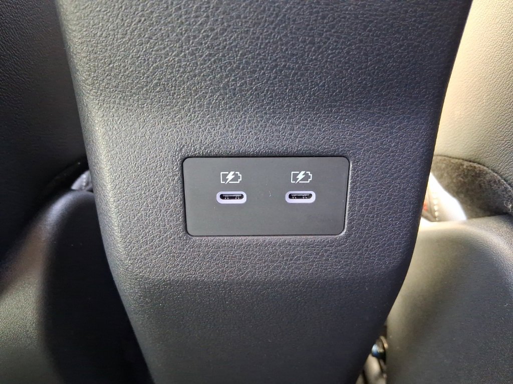 New 2026 Nissan Kicks SR w/ Cold Weather Package image 24