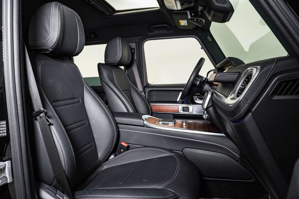 Used 2025 Mercedes-Benz G 550 image 16