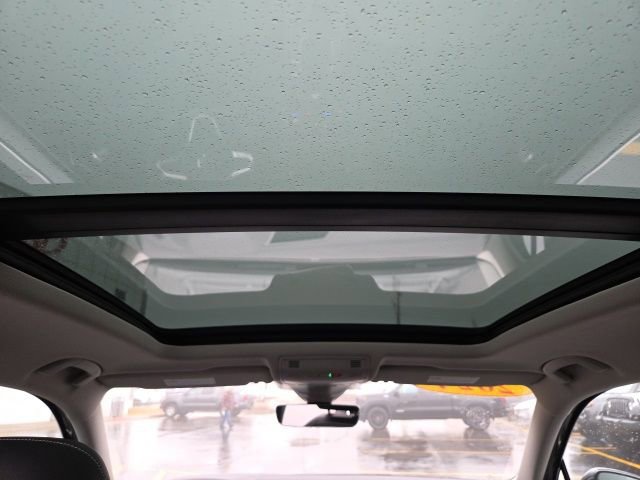 Certified 2024 Volkswagen Tiguan SE image 22