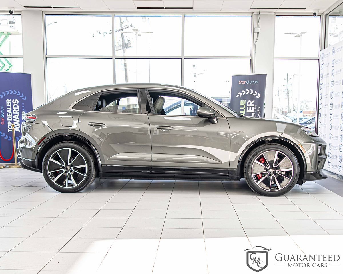 Used 2025 Porsche Macan Turbo Electric AWD/4WD image 10