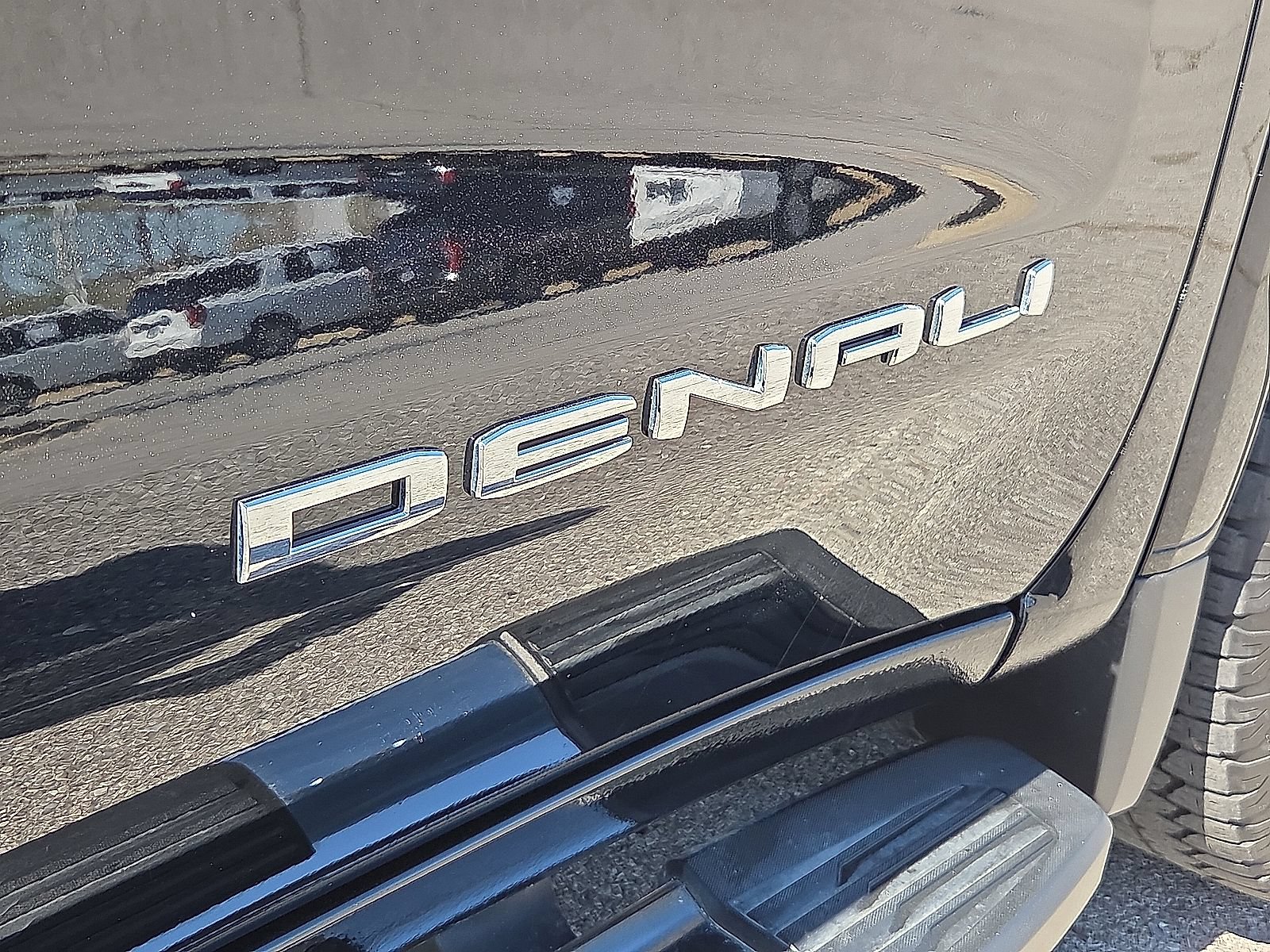 Used 2024 GMC Sierra 1500 Denali w/ Technology Package AWD/4WD image 15