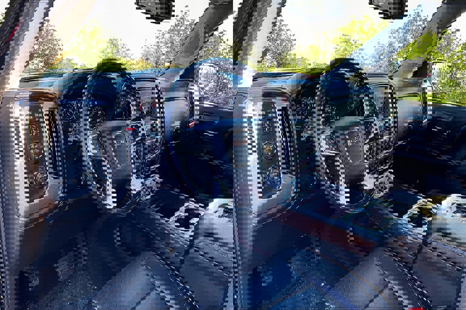 Used 2018 GMC Sierra 1500 SLT image 14