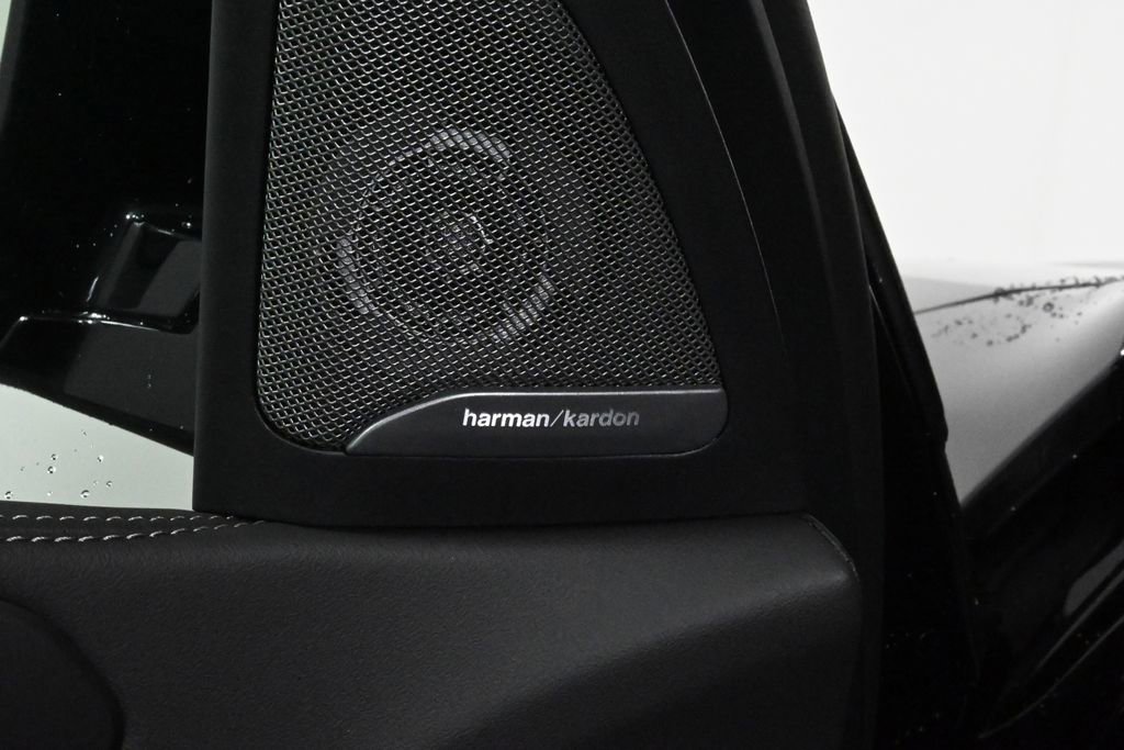 Used 2026 BMW X5 xDrive40i w/ M Sport Package image 30