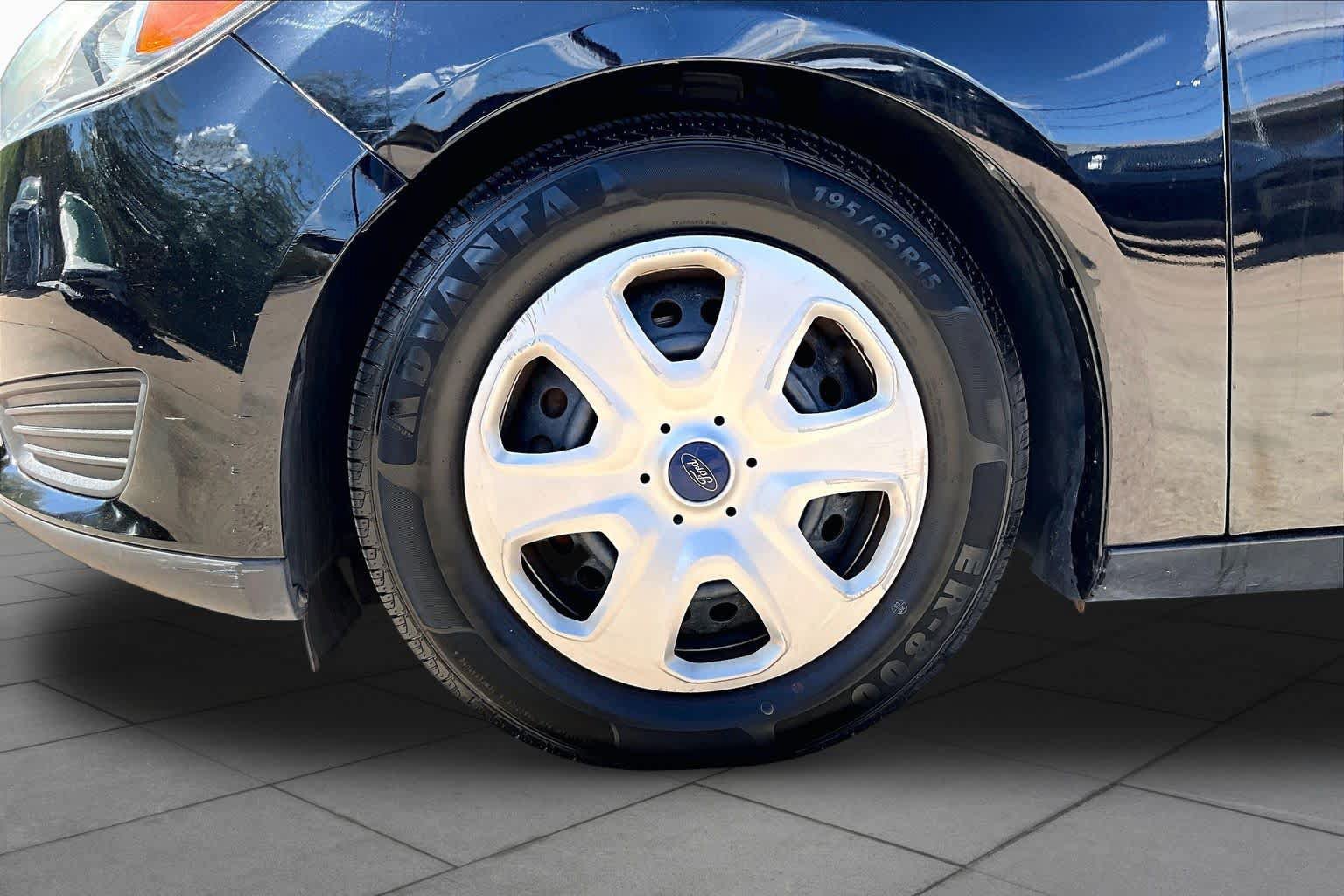 Used 2016 Ford Focus S FWD image 11