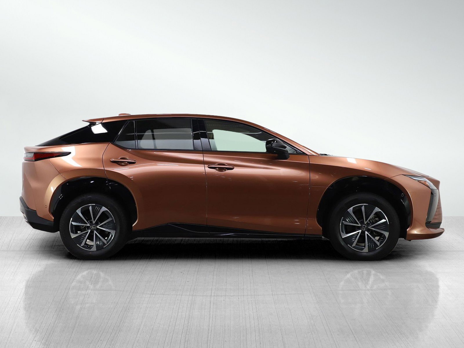 Used 2024 Lexus RZ 450e Premium w/ Technology Package AWD/4WD image 6