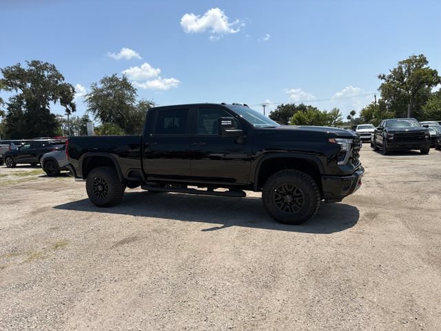 New 2026 Chevrolet Silverado 2500 ZR2 w/ LPO, Dark Essentials Package AWD/4WD image 18