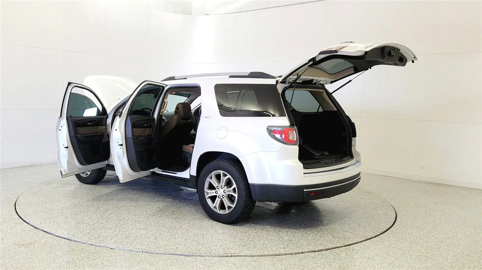 Used 2016 GMC Acadia SLT w/ Open Road Package AWD/4WD image 11