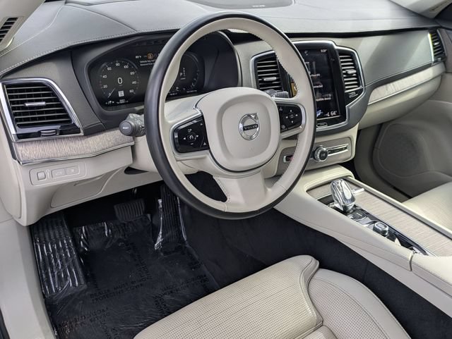 Certified 2022 Volvo XC90 T8 Inscription w/ Advanced Package AWD/4WD image 12