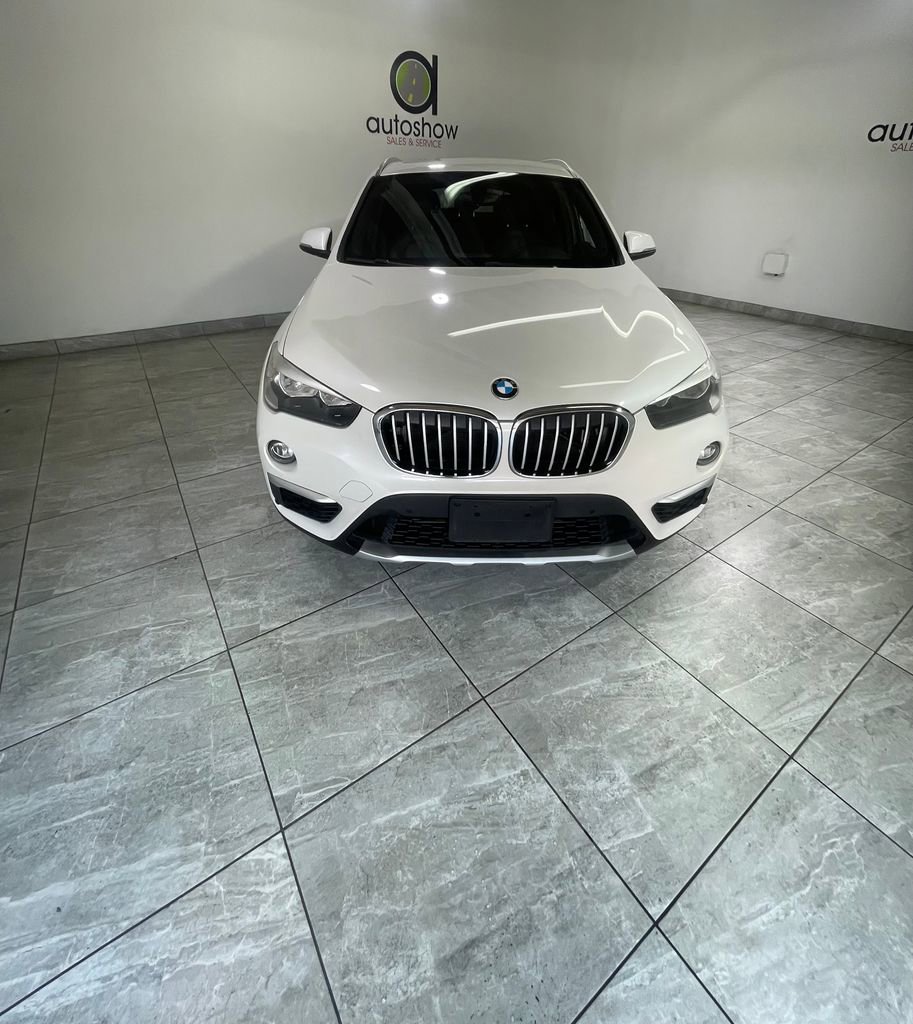 Used 2018 BMW X1 sDrive28i image 9