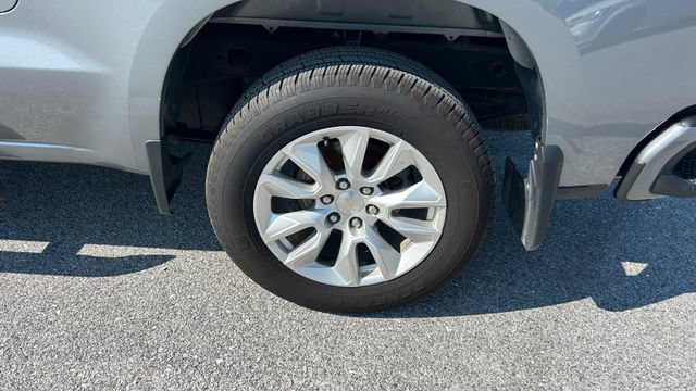 Certified 2023 Chevrolet Silverado 1500 Custom w/ LPO, Dark Essentials Package AWD/4WD image 9