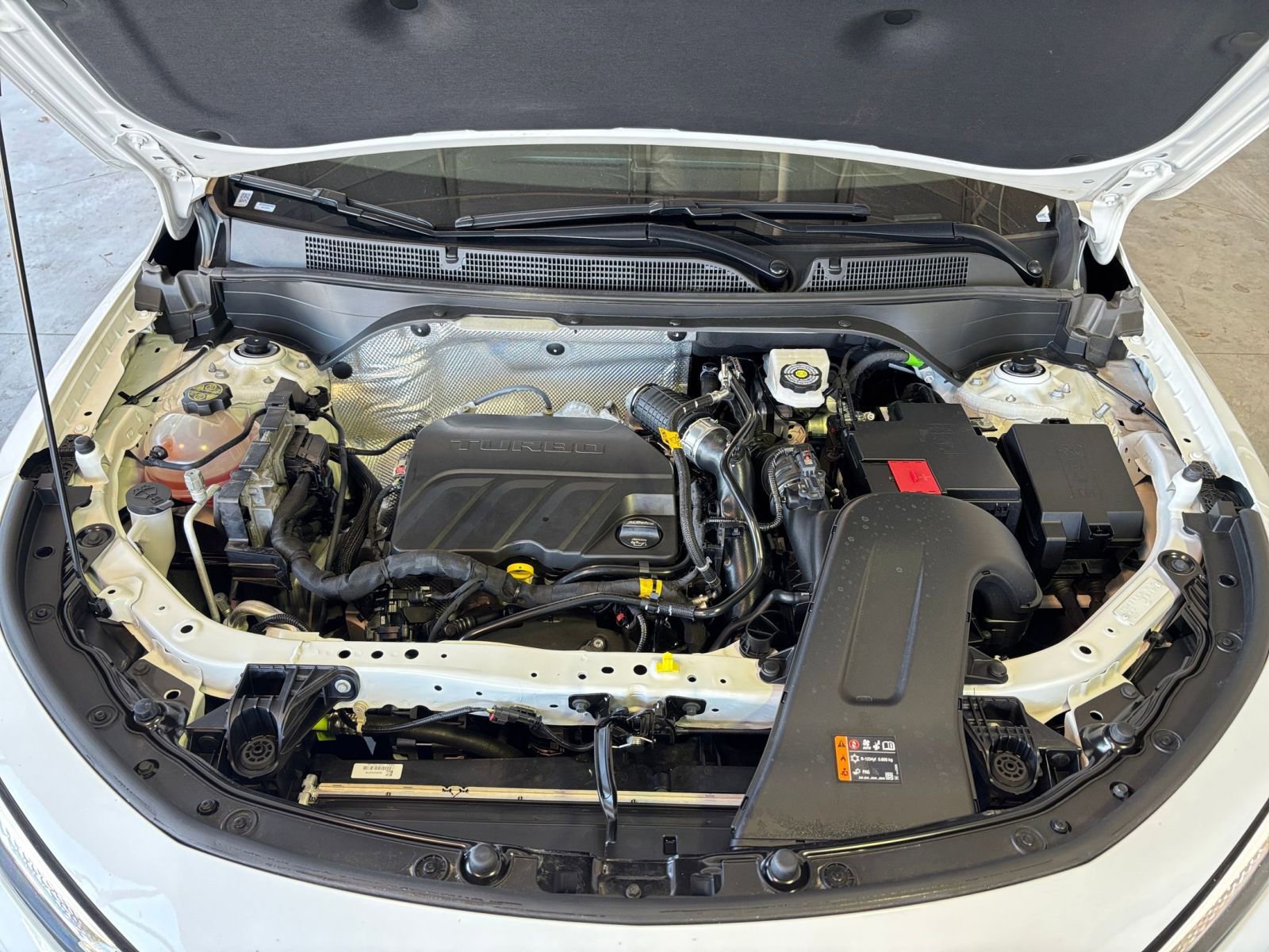 Used 2025 Buick Envista Sport Touring image 31