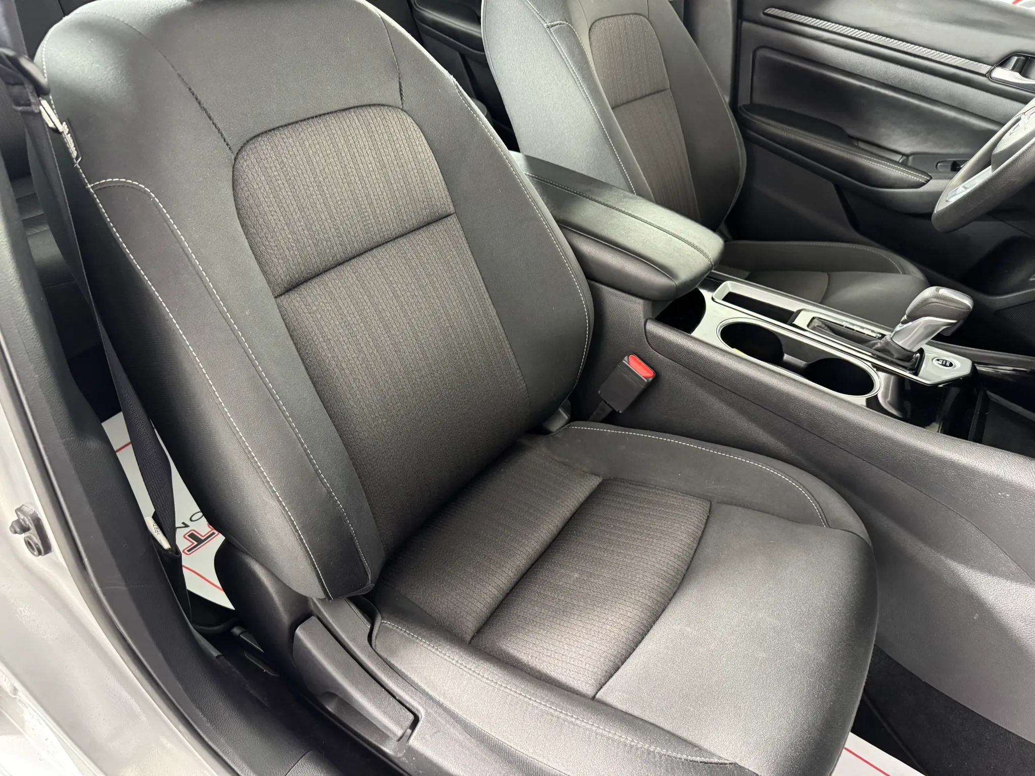 Used 2024 Nissan Altima 2.5 SV FWD image 34