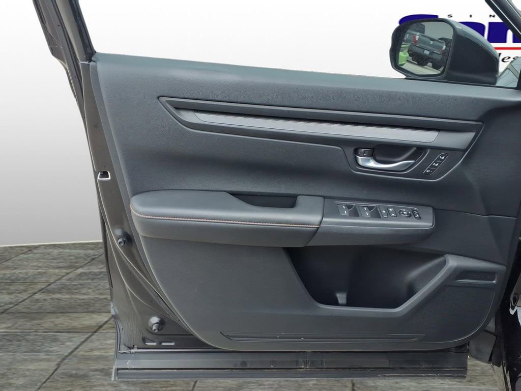 Used 2025 Honda CR-V Sport-L image 10