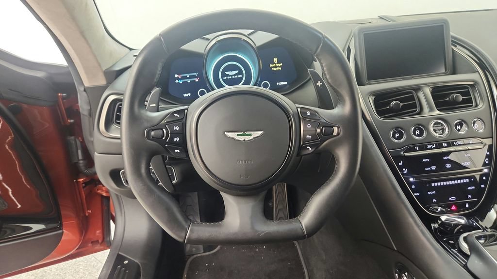 Used 2020 Aston Martin DBS Superleggera RWD image 31