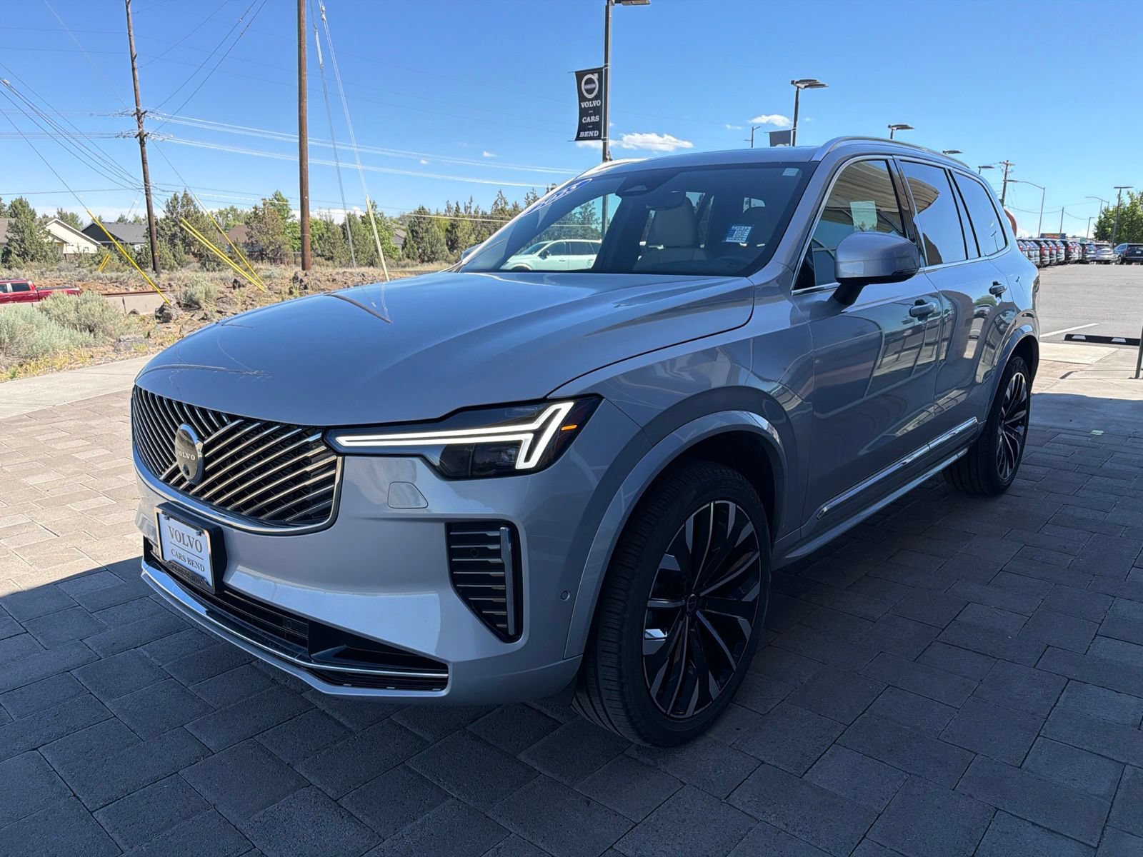 Used 2025 Volvo XC90 B6 Plus AWD/4WD image 4