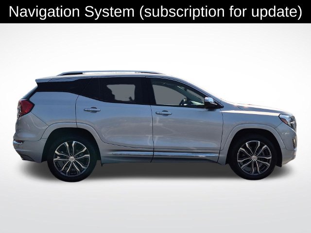 Used 2018 GMC Terrain Denali w/ Advanced Safety Package AWD/4WD image 4