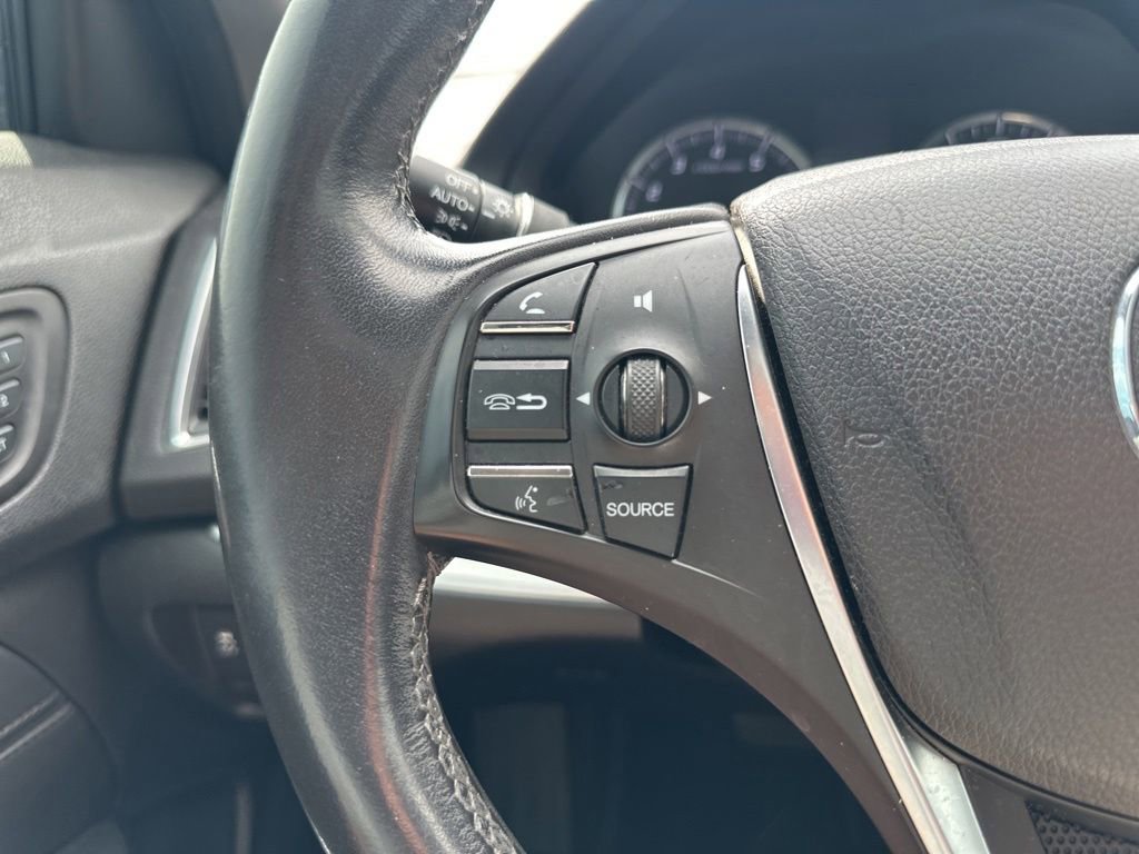 Used 2016 Acura TLX FWD image 19