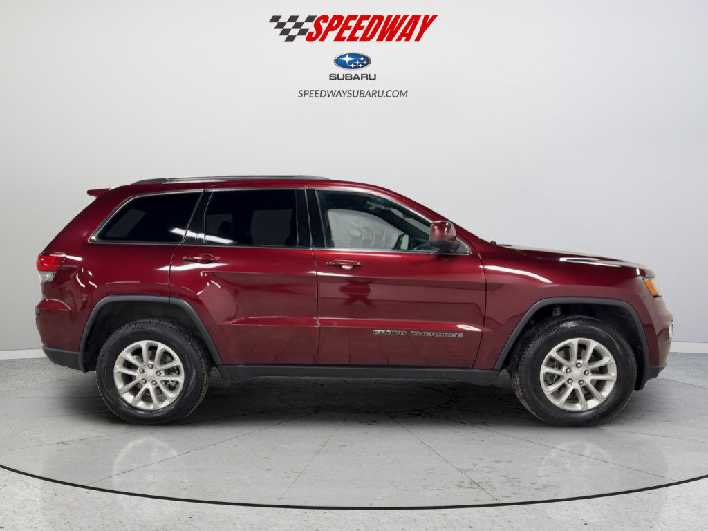 Used 2021 Jeep Grand Cherokee Laredo image 12