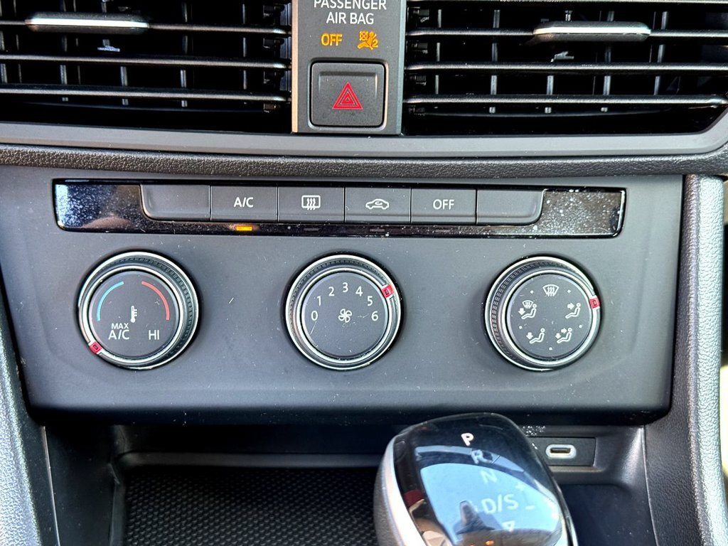 Certified 2024 Volkswagen Jetta S FWD image 22
