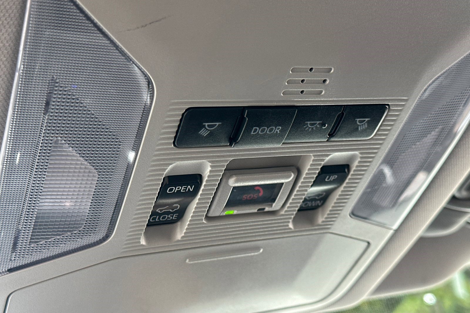 Used 2023 Toyota RAV4 XLE Premium AWD/4WD image 22