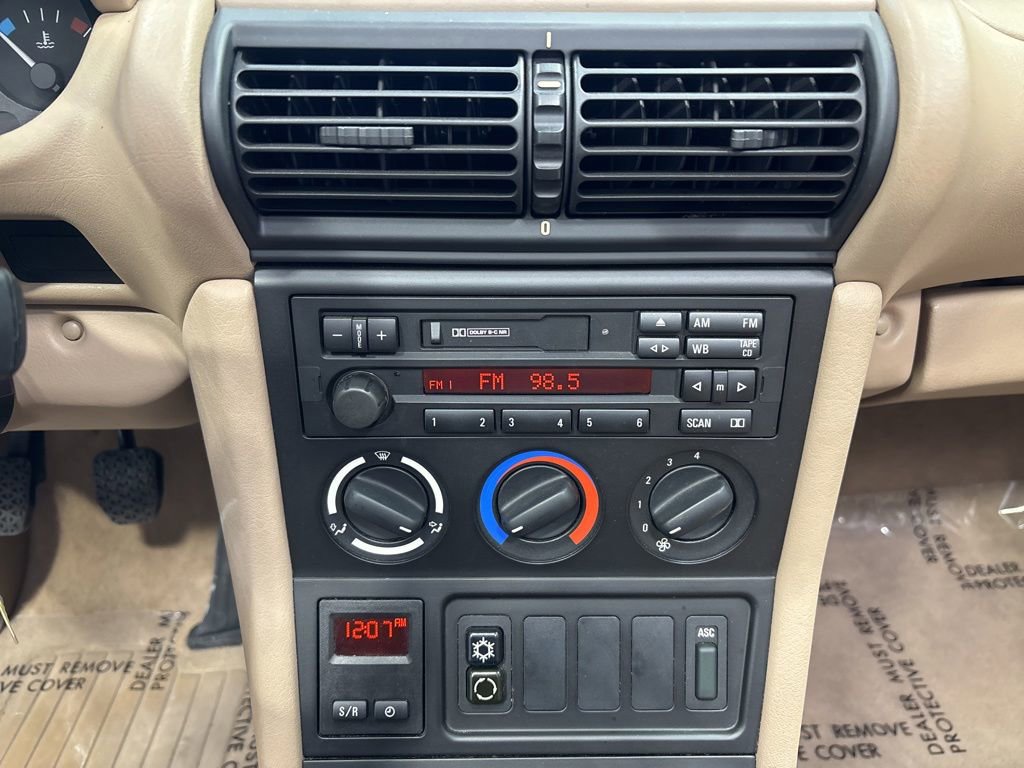 Used 1997 BMW Z3 1.9 RWD image 14