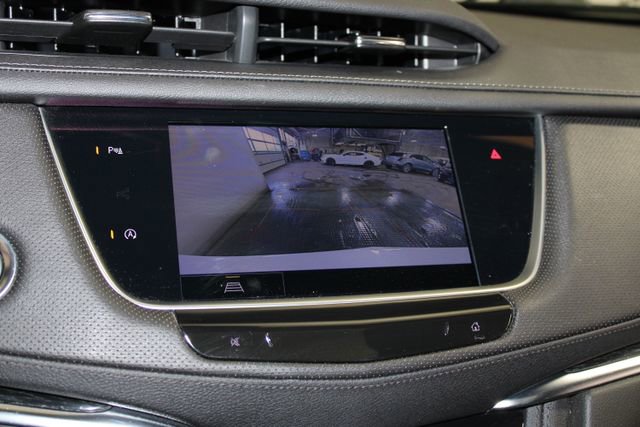 Certified 2023 Cadillac XT5 Premium Luxury AWD/4WD image 15
