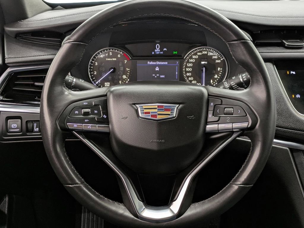Used 2023 Cadillac XT6 Luxury image 28