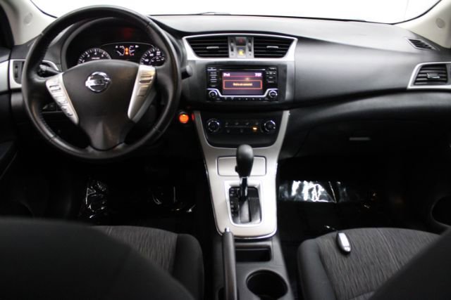 Used 2015 Nissan Sentra SV FWD image 2