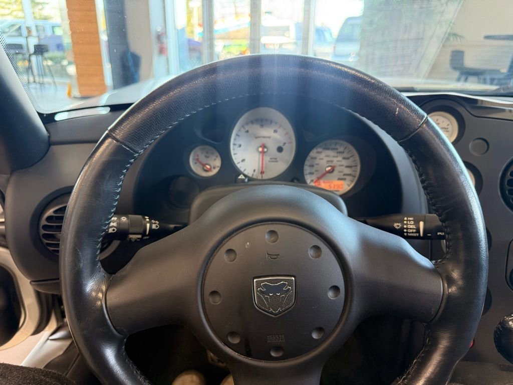 Used 2004 Dodge Viper SRT-10 image 42