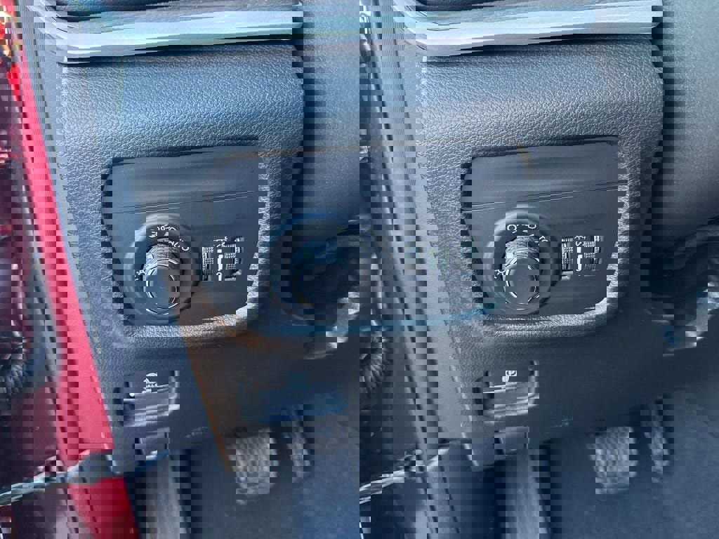 New 2026 Jeep Grand Cherokee Laredo image 17