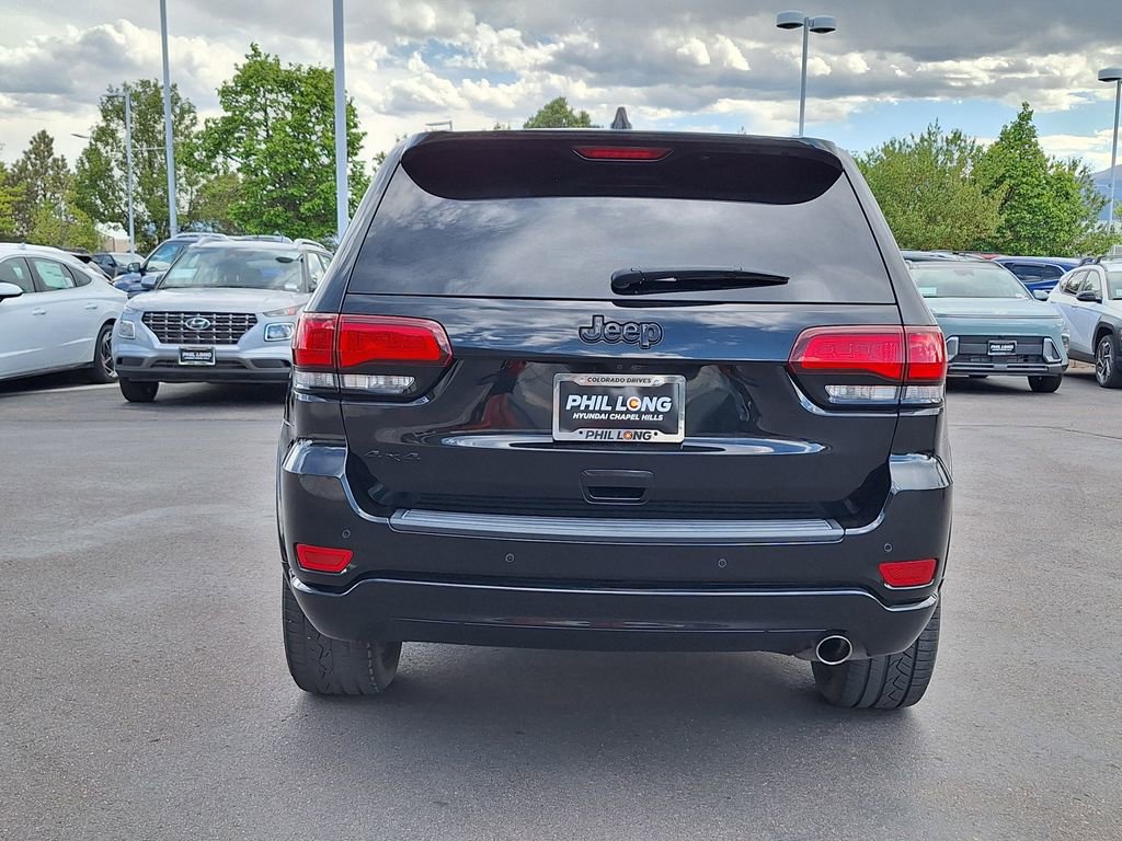 Used 2019 Jeep Grand Cherokee Altitude AWD/4WD video 4