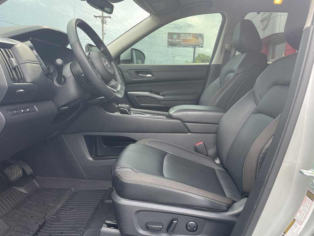 Certified 2024 Nissan Pathfinder SL w/ SL Premium Package image 10